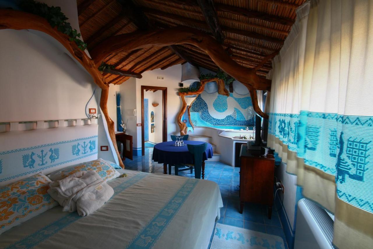 Hotel Anticos Palathos Orosei Kültér fotó