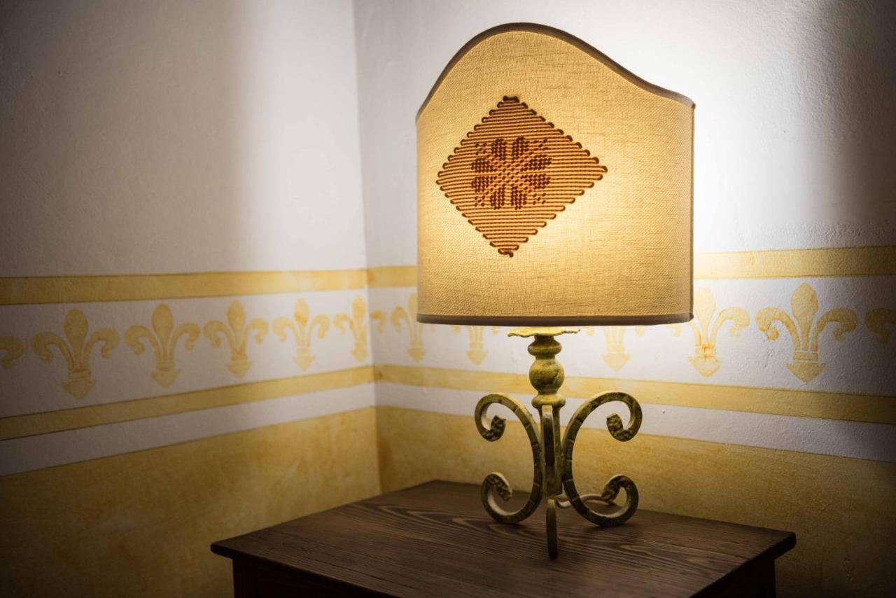 Hotel Anticos Palathos Orosei Kültér fotó
