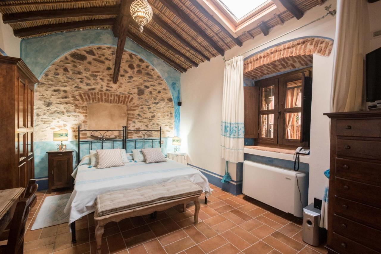 Hotel Anticos Palathos Orosei Kültér fotó