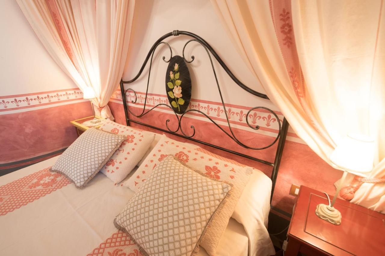 Hotel Anticos Palathos Orosei Kültér fotó